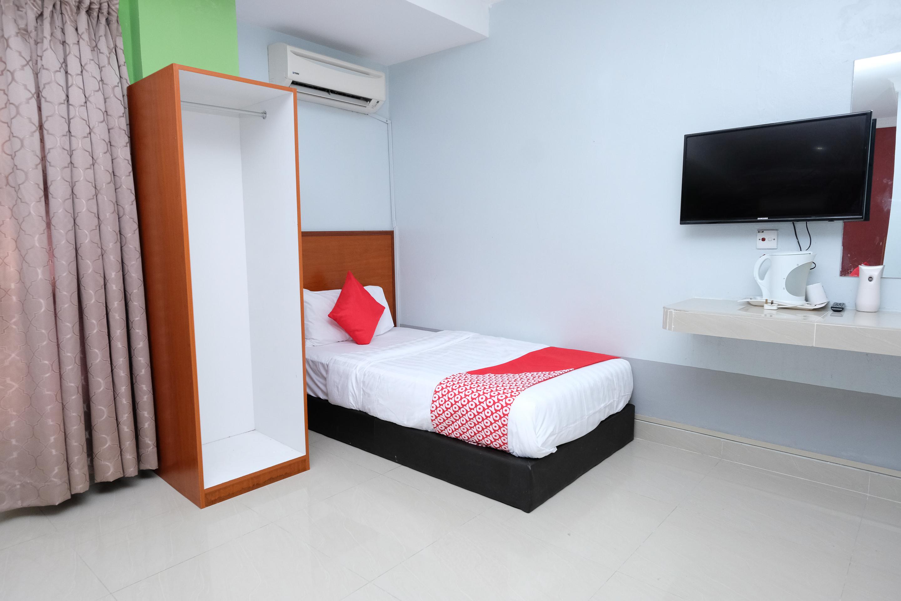 Super Oyo 720 Corridor Hotel 2 Pekan Buitenkant foto