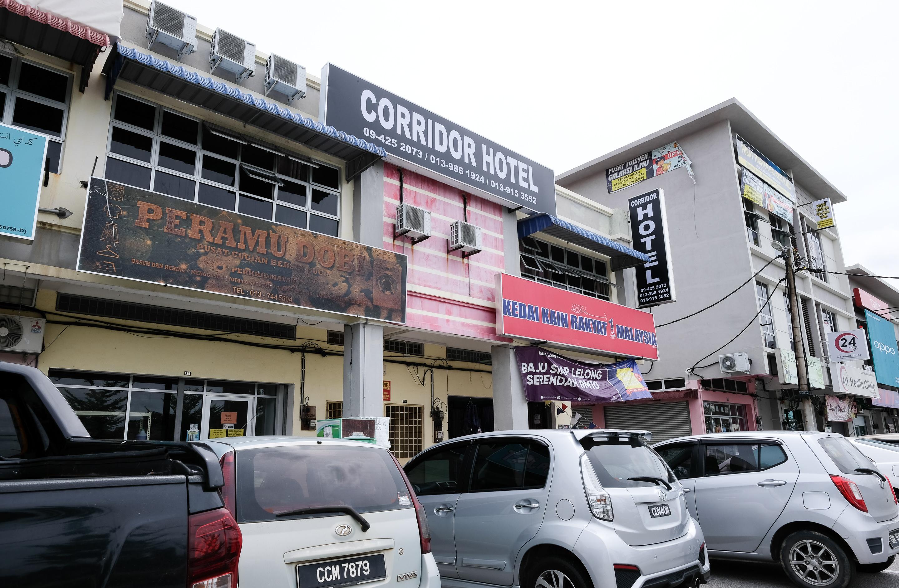 Super Oyo 720 Corridor Hotel 2 Pekan Buitenkant foto