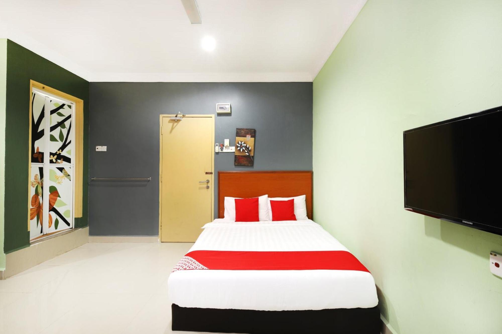 Super Oyo 720 Corridor Hotel 2 Pekan Buitenkant foto