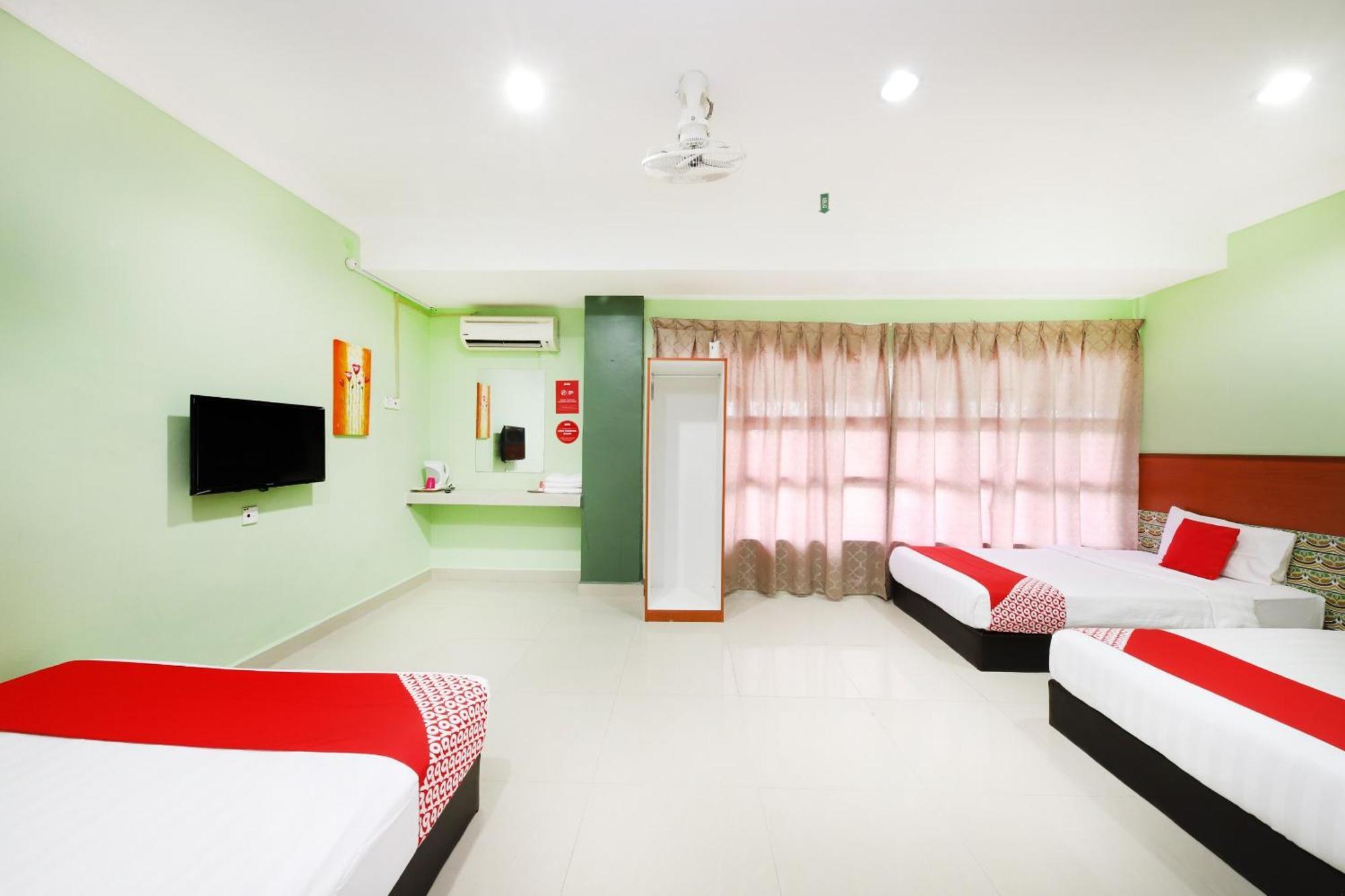 Super Oyo 720 Corridor Hotel 2 Pekan Buitenkant foto