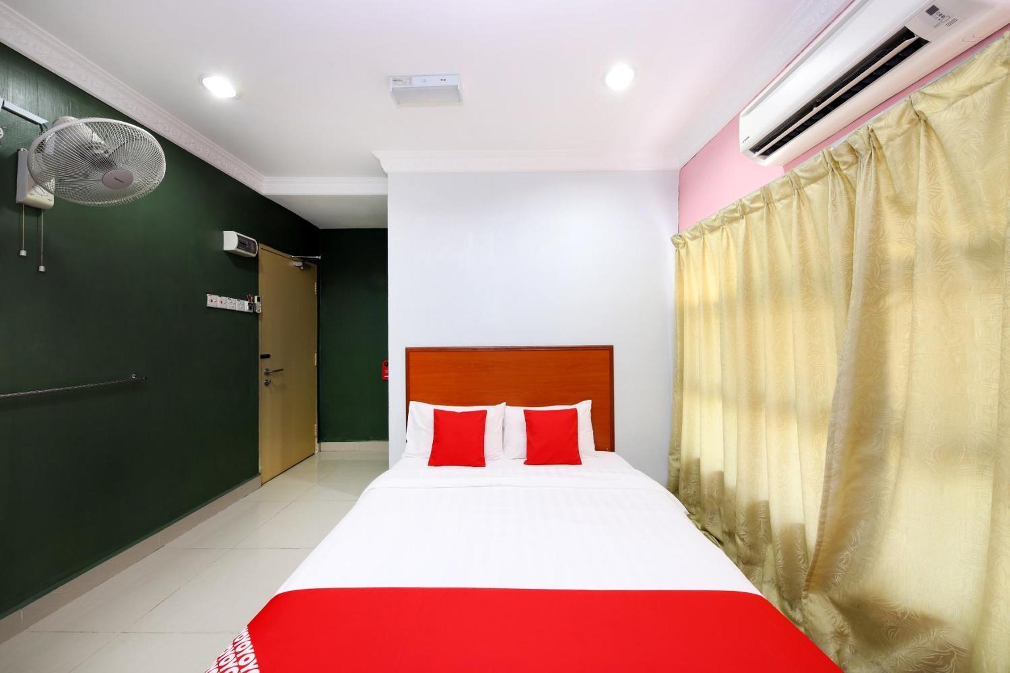 Super Oyo 720 Corridor Hotel 2 Pekan Buitenkant foto
