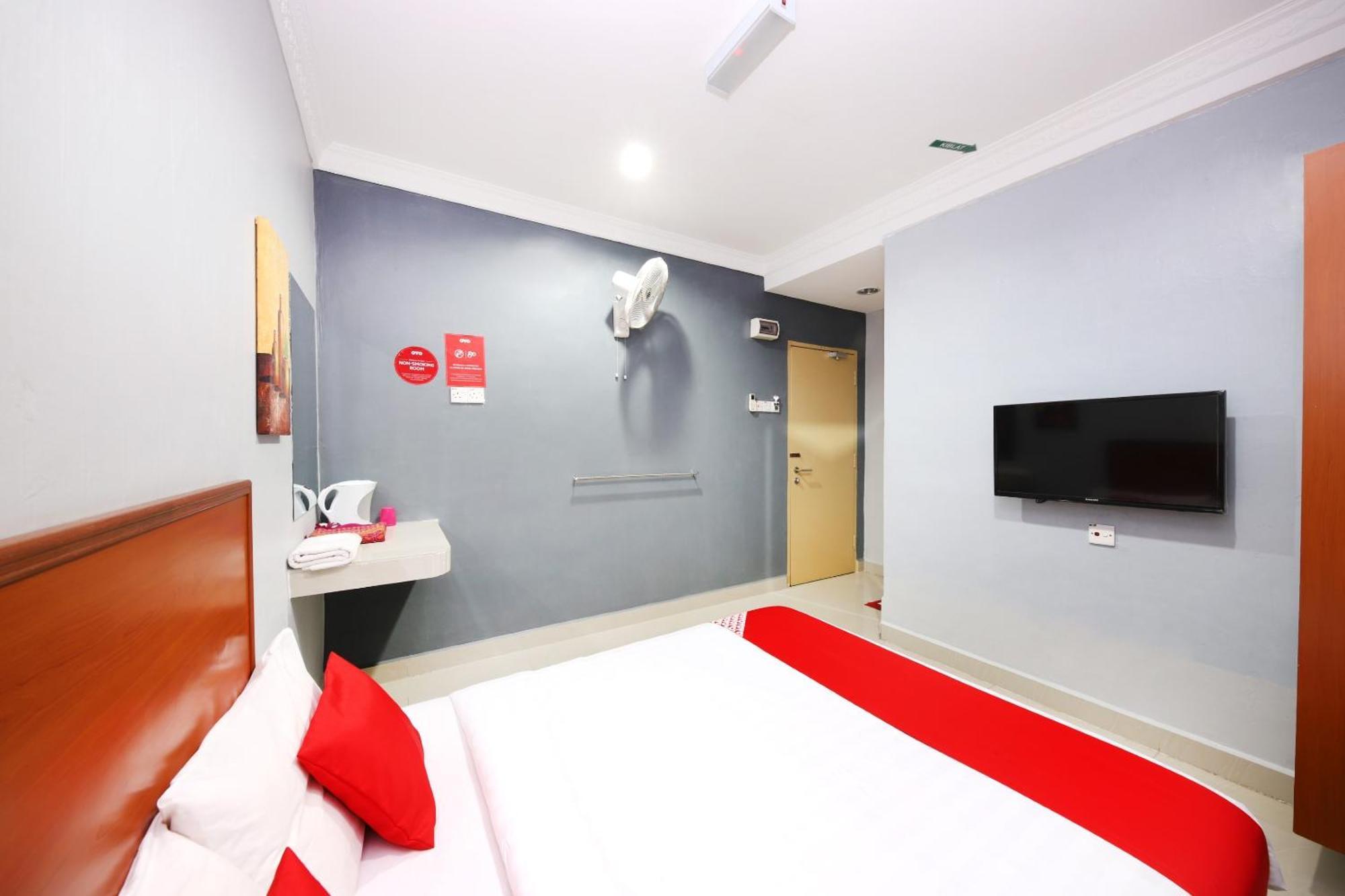 Super Oyo 720 Corridor Hotel 2 Pekan Buitenkant foto