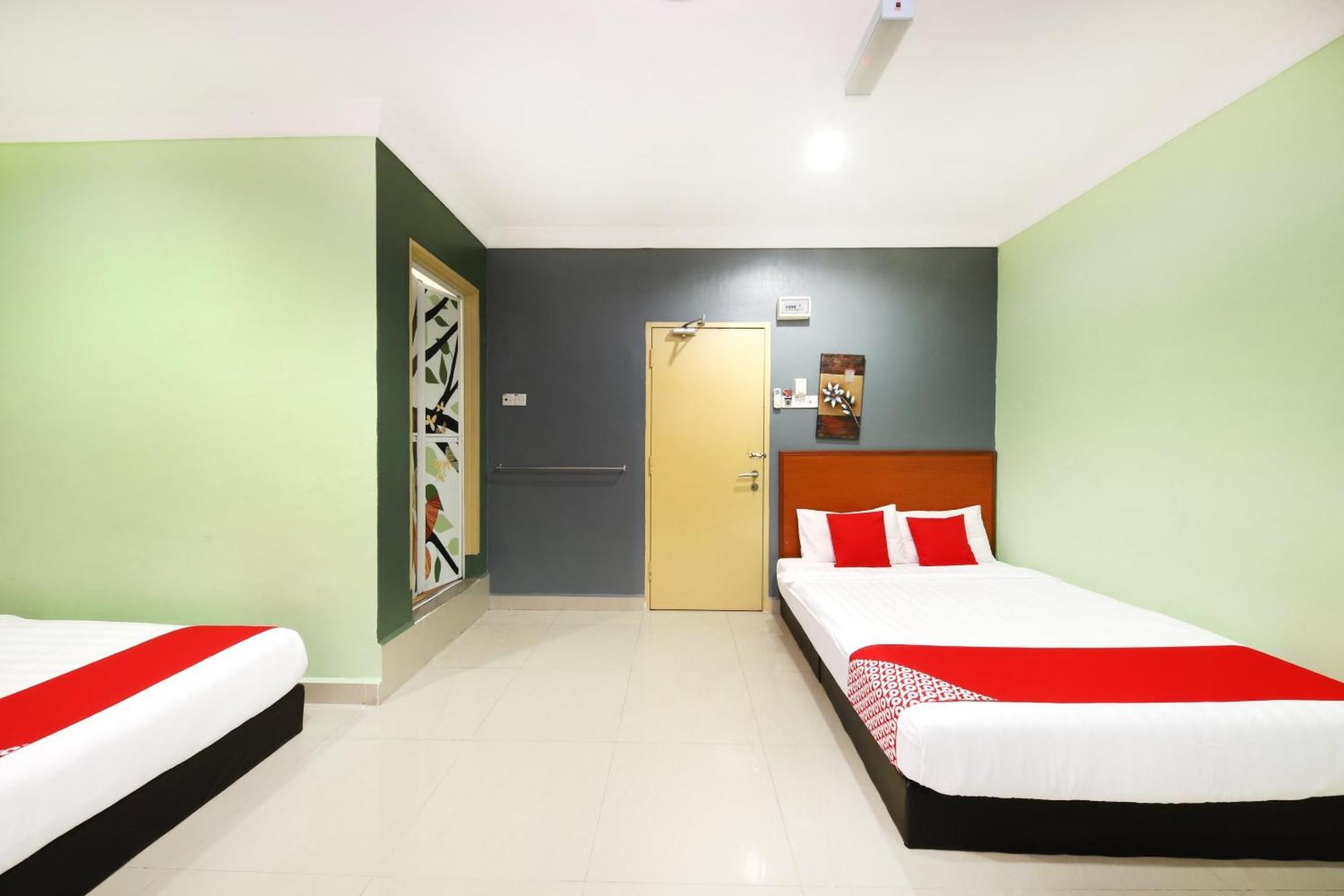Super Oyo 720 Corridor Hotel 2 Pekan Buitenkant foto